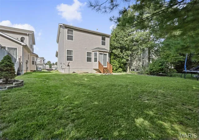 Photo 3 of Single family home for sale at 146 Fls Park Ct, Belleville, IL 62220 | MLS# MIS26063252 | Listing updated on 2026-10-05