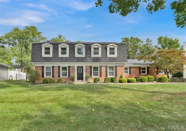 Photo 1 of Single family home for sale at 15765 Carriage Hl Dr, Chesterfield, MO 63017 | MLS# MIS26063257 | Listing updated on 2026-10-28