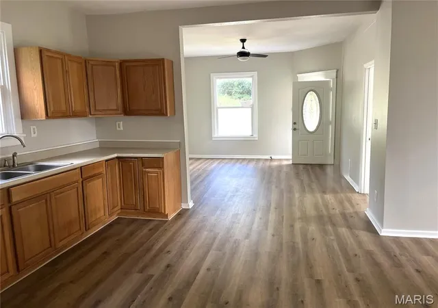 Photo 3 of Single family home for sale at 1726 Alby St, Alton, IL 62002 | MLS# MIS26063258 | Listing updated on 2026-10-05