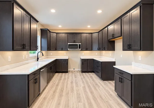 Photo 2 of Single family home for sale at 114 Ventnor Ave, Union, MO 63084 | MLS# MIS26063261 | Listing updated on 2026-10-07