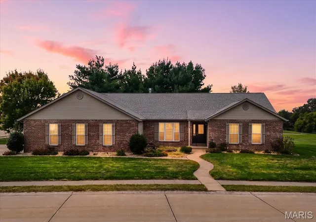 Single family home for sale at 1024 W Fallen Lake Dr, Waterloo, IL 62298 | MLS# MIS26063266