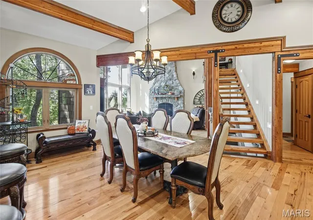 Photo 4 of Single family home for sale at 1003 Berry Ln, Edwardsville, IL 62025 | MLS# MIS26063268 | Listing updated on 2026-10-09
