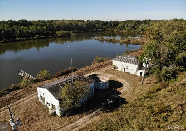 Photo 3 of Land for sale at 0 Highway 51, Patoka, IL 62875 | MLS# MIS26063269 | Listing updated on 2026-10-01