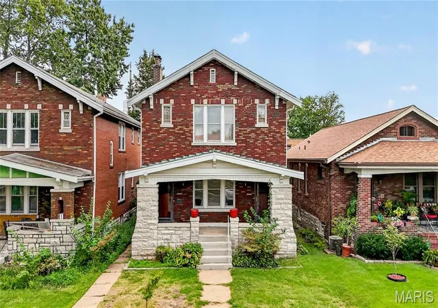 Photo 1 of Multi family home for sale at 3942 Dover Pl, Saint Louis, MO 63116 | MLS# MIS26063273 | Listing updated on 2026-10-02