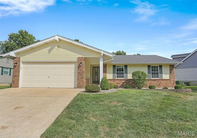 Photo 1 of Single family home for sale at 6834 Black Water Dr, Saint Louis, MO 63129 | MLS# MIS26063277 | Listing updated on 2026-10-05