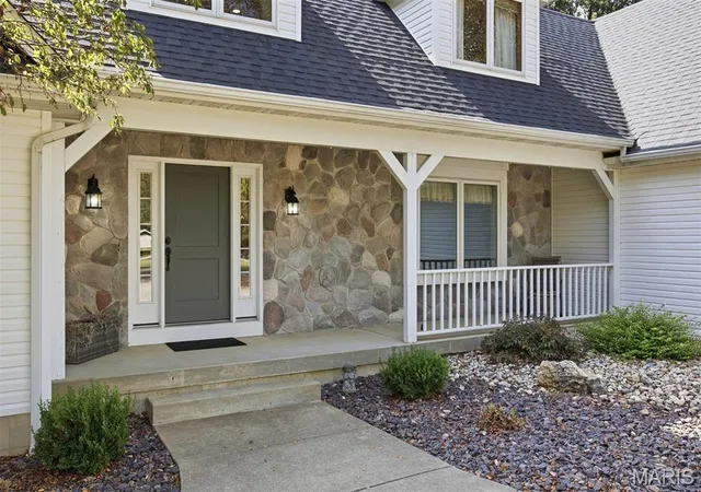 Photo 3 of Single family home for sale at 9 Denzel Dr, Greenville, IL 62246 | MLS# MIS26063279 | Listing updated on 2026-10-01