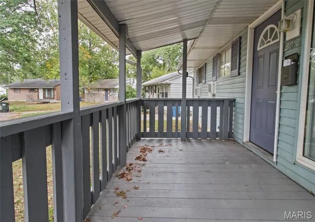 Photo 4 of Single family home for sale at 261 Glen Garry Rd, Saint Louis, MO 63137 | MLS# MIS26063285 | Listing updated on 2026-10-02