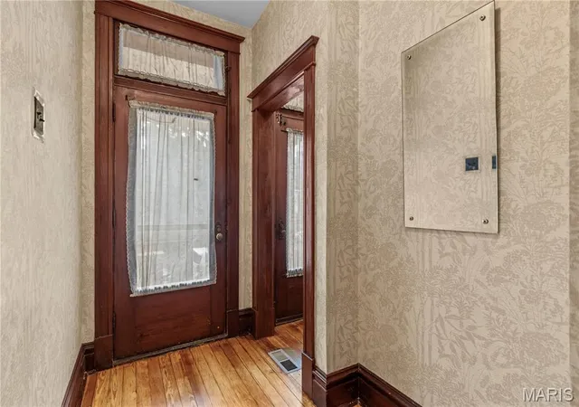 Photo 3 of Single family home for sale at 3515 Wyoming St, Saint Louis, MO 63118 | MLS# MIS26063290 | Listing updated on 2026-10-19