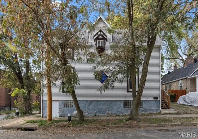 Photo 3 of Single family home for sale at 5129 S Compton Ave, Saint Louis, MO 63111 | MLS# MIS26063293 | Listing updated on 2026-10-08
