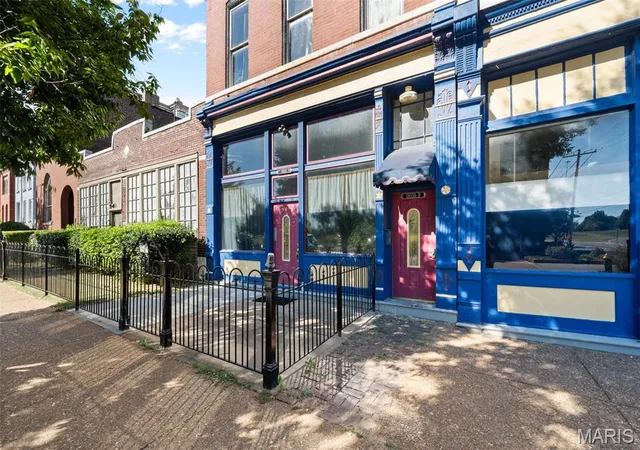 Photo 1 of Condo for sale at 1803 Lafayette Ave #B, Saint Louis, MO 63104 | MLS# MIS26063300 | Listing updated on 2026-10-15