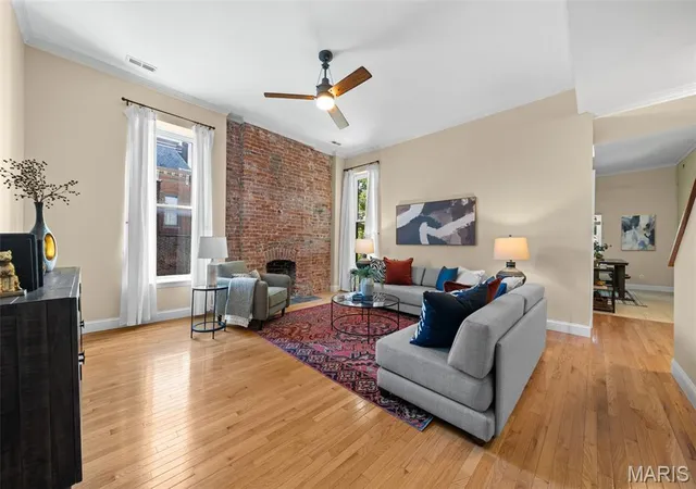 Photo 3 of Condo for sale at 1803 Lafayette Ave #B, Saint Louis, MO 63104 | MLS# MIS26063300 | Listing updated on 2026-10-15