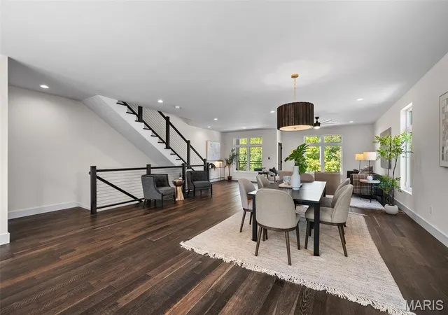 Photo 4 of Townhouse for sale at 4302 Arsenal St, Saint Louis, MO 63116 | MLS# MIS26063308 | Listing updated on 2026-10-09