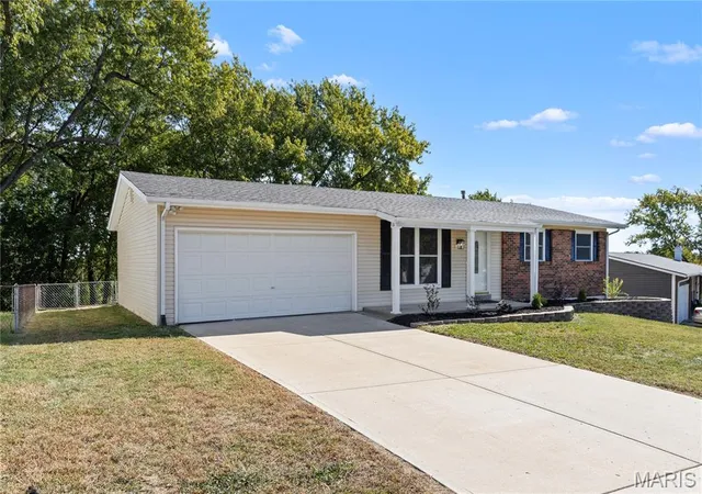 Single family home for sale at 3609 Arlington Dr, Saint Charles, MO 63303 | MLS# MIS26063320