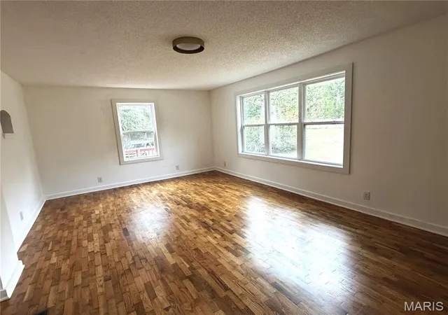 Photo 4 of Single family home for sale at 15103 S State Hwy 21, Potosi, MO 63664 | MLS# MIS26063326 | Listing updated on 2026-10-03