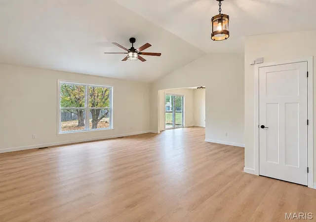 Photo 3 of Single family home for sale at 600 N Tyler St, Desloge, MO 63601 | MLS# MIS26063332 | Listing updated on 2026-10-02