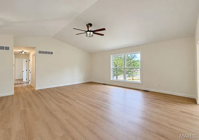 Photo 4 of Single family home for sale at 600 N Tyler St, Desloge, MO 63601 | MLS# MIS26063332 | Listing updated on 2026-10-02