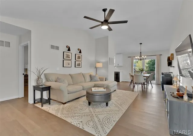 Photo 3 of Condo for sale at 1176 Big Bnd Xing Dr, Manchester, MO 63088 | MLS# MIS26063341 | Listing updated on 2026-10-08