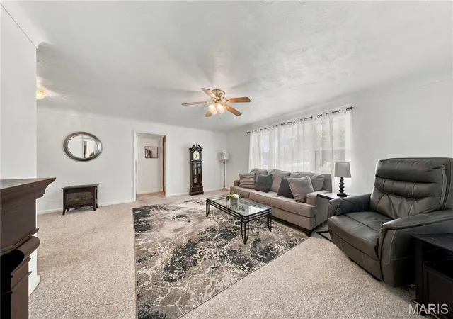 Photo 2 of Single family home for sale at 102 W Center St, Salem, MO 65560 | MLS# MIS26063345 | Listing updated on 2026-10-06