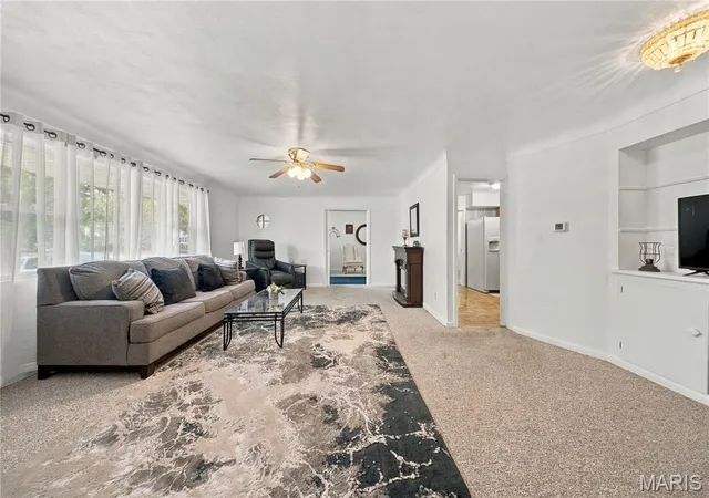 Photo 3 of Single family home for sale at 102 W Center St, Salem, MO 65560 | MLS# MIS26063345 | Listing updated on 2026-10-06