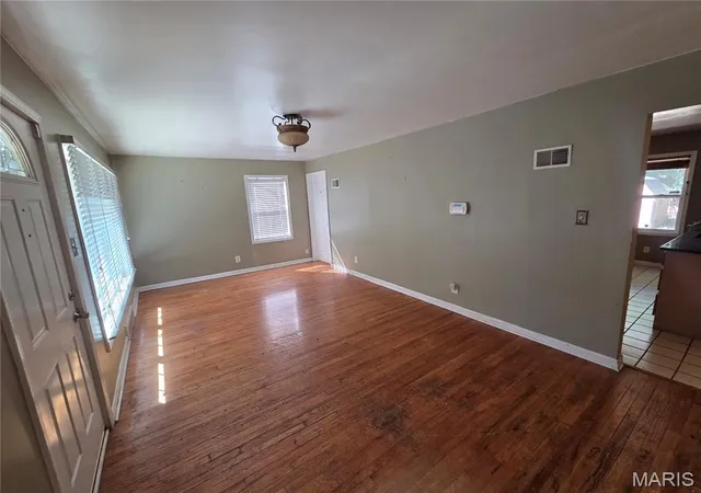Photo 2 of Single family home for sale at 113 Grether Ave, Saint Louis, MO 63135 | MLS# MIS26063346 | Listing updated on 2026-10-09