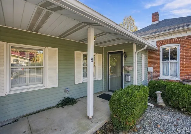 Photo 3 of Single family home for sale at 8 Holly Hock Aly, Hermann, MO 65041 | MLS# MIS26063360 | Listing updated on 2026-10-29