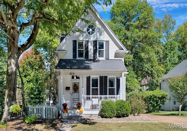 Photo 1 of Single family home for sale at 309 Clark Ave, Webster Groves, MO 63119 | MLS# MIS26063363 | Listing updated on 2026-10-07