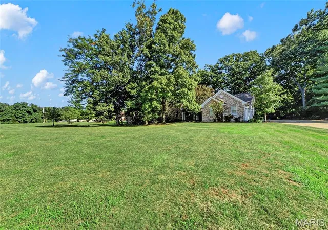 Photo 3 of Single family home for sale at 601 Callaway Ridge Dr, Defiance, MO 63341 | MLS# MIS26063364 | Listing updated on 2026-10-09
