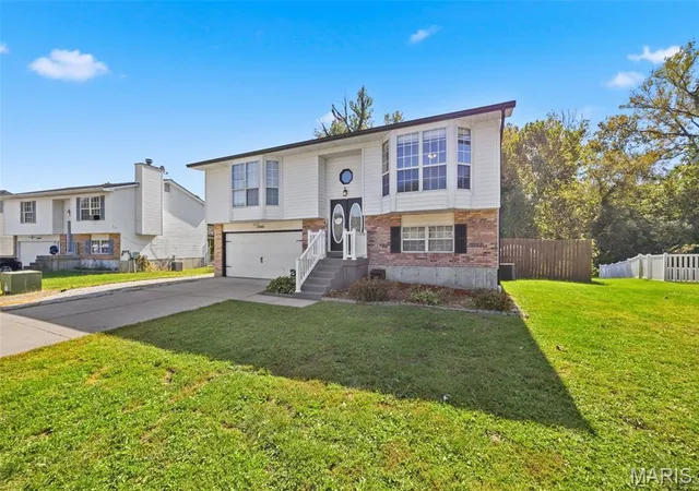 Photo 2 of Single family home for sale at 2466 Lombard Ln, Imperial, MO 63052 | MLS# MIS26063370 | Listing updated on 2026-10-10