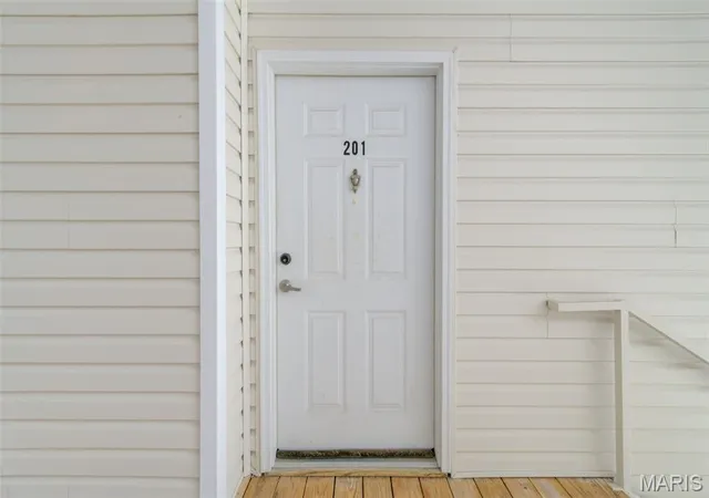 Listing Photo 4 - Condo for sale in building located at 37 Kassebaum Ln, Mehlville, MO 63129 - Unit #201