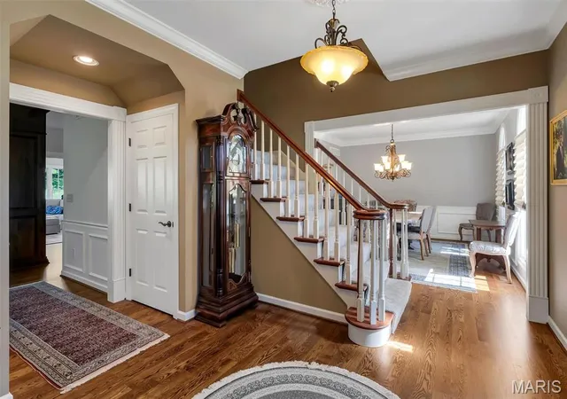 Photo 3 of Single family home for sale at 12819 Westledge Ln, Saint Louis, MO 63131 | MLS# MIS26063379 | Listing updated on 2026-10-21