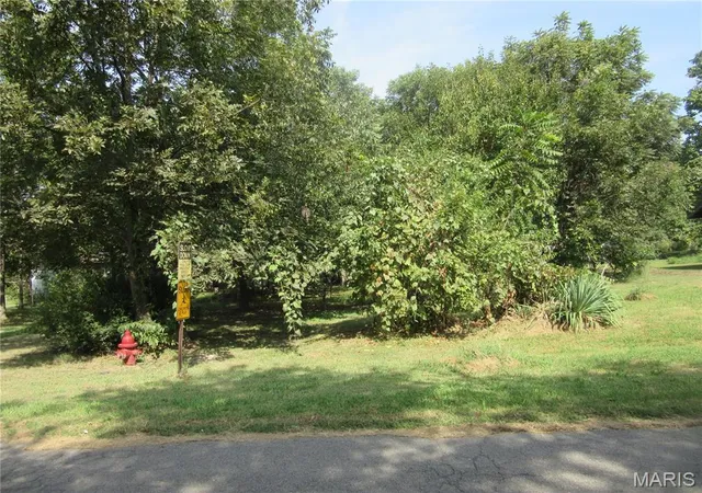 Photo 3 of Manufactured home for sale at 1024 Monroe Ave, Campbell, MO 63933 | MLS# MIS26063380 | Listing updated on 2026-10-06