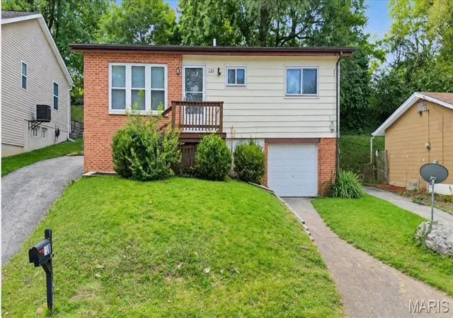 Single family home for sale at 220 Ruggles Rd, Saint Louis, MO 63135 | MLS# MIS26063386