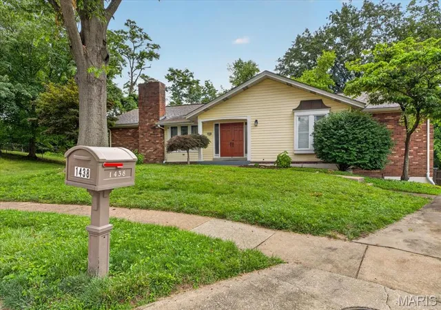 Photo 1 of Single family home for sale at 1438 Silverleaf Ln, Saint Louis, MO 63146 | MLS# MIS26063393 | Listing updated on 2026-10-05
