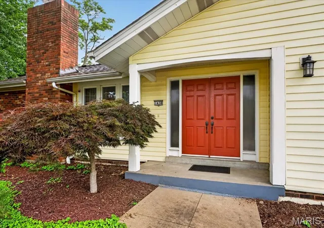 Photo 3 of Single family home for sale at 1438 Silverleaf Ln, Saint Louis, MO 63146 | MLS# MIS26063393 | Listing updated on 2026-10-05