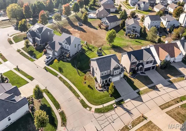 Photo 3 of Single family home for sale at 901 Ellis Park Dr, Wentzville, MO 63385 | MLS# MIS26063396 | Listing updated on 2026-10-20