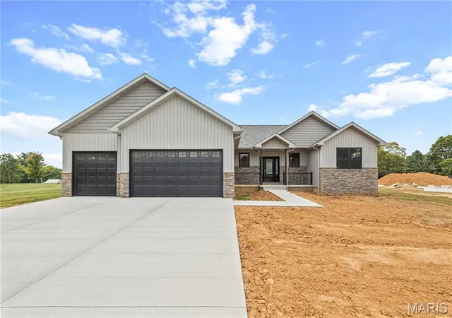 Photo 3 of Single family home for sale at 306 West St, Taylor Springs, IL 62089 | MLS# MIS26063402 | Listing updated on 2026-10-06