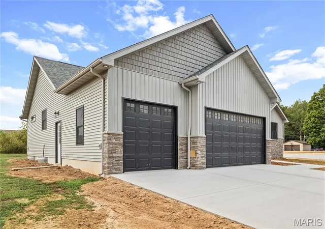 Photo 4 of Single family home for sale at 306 West St, Taylor Springs, IL 62089 | MLS# MIS26063402 | Listing updated on 2026-10-06