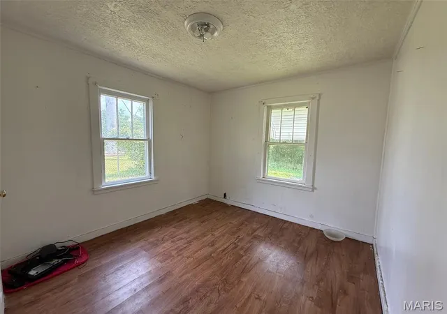 Photo 4 of Single family home for sale at 304 Central Ave, Marble Hill, MO 63764 | MLS# MIS26063407 | Listing updated on 2026-10-02