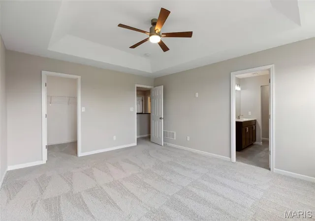 Photo 3 of Townhouse for sale at 2 Burlington At Dogwood Grv, Lake St Louis, MO 63376 | MLS# MIS26063417 | Listing updated on 2026-10-02