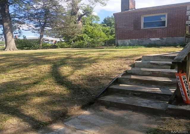 Photo 1 of Single family home for sale at 1900 Hildred, Saint Louis, MO 63136 | MLS# MIS26063420 | Listing updated on 2026-10-09