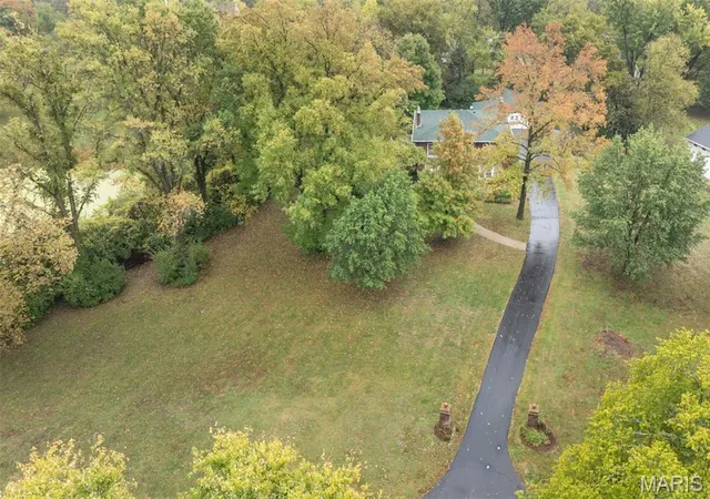 Photo 1 of Land for sale at 9320 Lincoln Dr, Saint Louis, MO 63127 | MLS# MIS26063424 | Listing updated on 2026-10-02