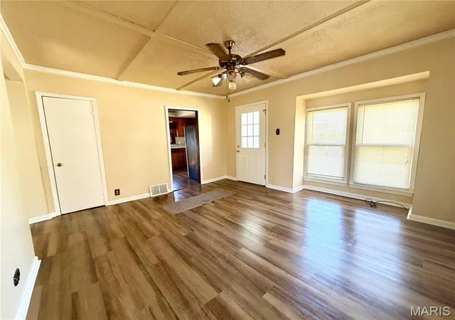 Photo 2 of Single family home for sale at 1122 Prickett Ave, Edwardsville, IL 62025 | MLS# MIS26063429 | Listing updated on 2026-10-07