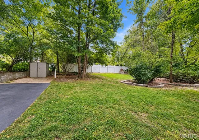 Photo 3 of Single family home for sale at 222 S Clark Ave, Saint Louis, MO 63135 | MLS# MIS26063438 | Listing updated on 2026-10-05