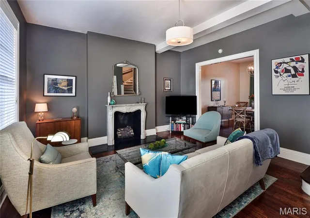 Photo 2 of Townhouse for sale at 4943 Laclede Ave #1W, St Louis, MO 63108 | MLS# MIS26063456 | Listing updated on 2026-10-28