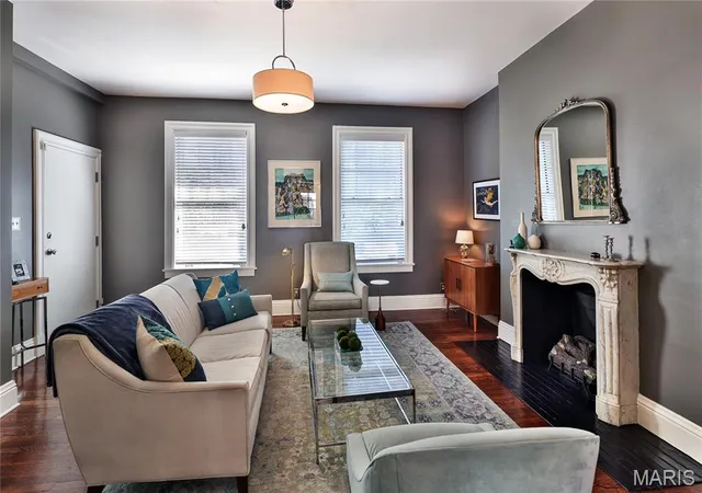 Photo 3 of Townhouse for sale at 4943 Laclede Ave #1W, St Louis, MO 63108 | MLS# MIS26063456 | Listing updated on 2026-10-28