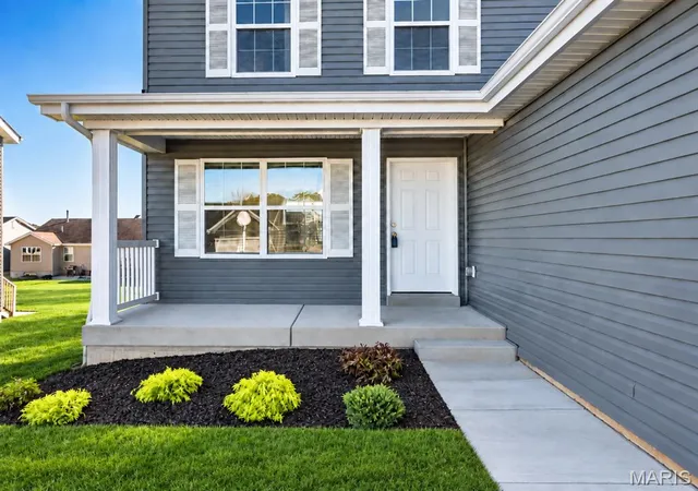 Photo 3 of Single family home for sale at 1018 Westhaven Blvd, Wentzville, MO 63385 | MLS# MIS26063465 | Listing updated on 2026-10-08