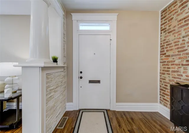 Photo 4 of Single family home for sale at 5849 De Giverville Ave, Saint Louis, MO 63112 | MLS# MIS26063467 | Listing updated on 2026-10-08