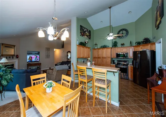 Photo 2 of Single family home for sale at 2021 Tanglewood Dr, Pacific, MO 63069 | MLS# MIS26063487 | Listing updated on 2026-10-19