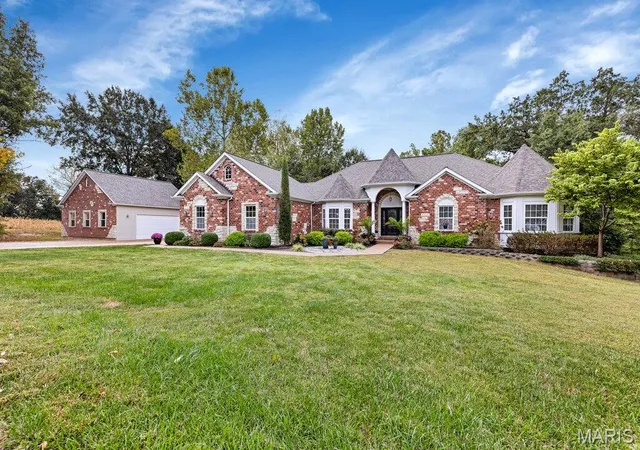 Photo 1 of Single family home for sale at 341 Mallard Pointe Blvd, Old Monroe, MO 63369 | MLS# MIS26063488 | Listing updated on 2026-10-06