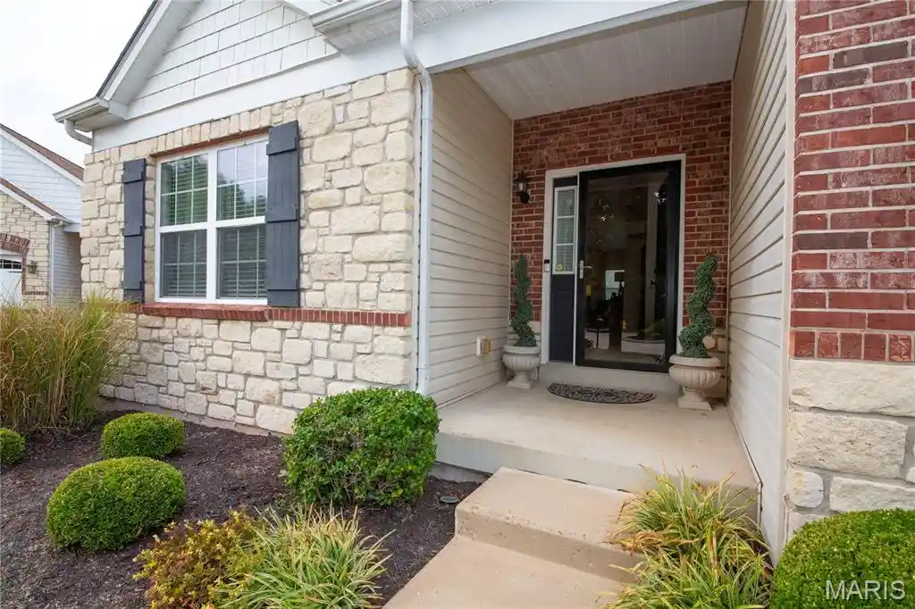 Listing Photo 2 - Condo for sale in 149 Amiot Ct located at 149 Amiot Ct, Chesterfield, MO 63146 - Unit 149 Amiot Ct